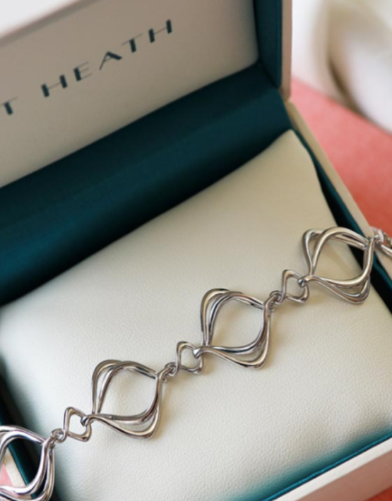 ALICIA ENTWINED LINK BRACELET - Image 2